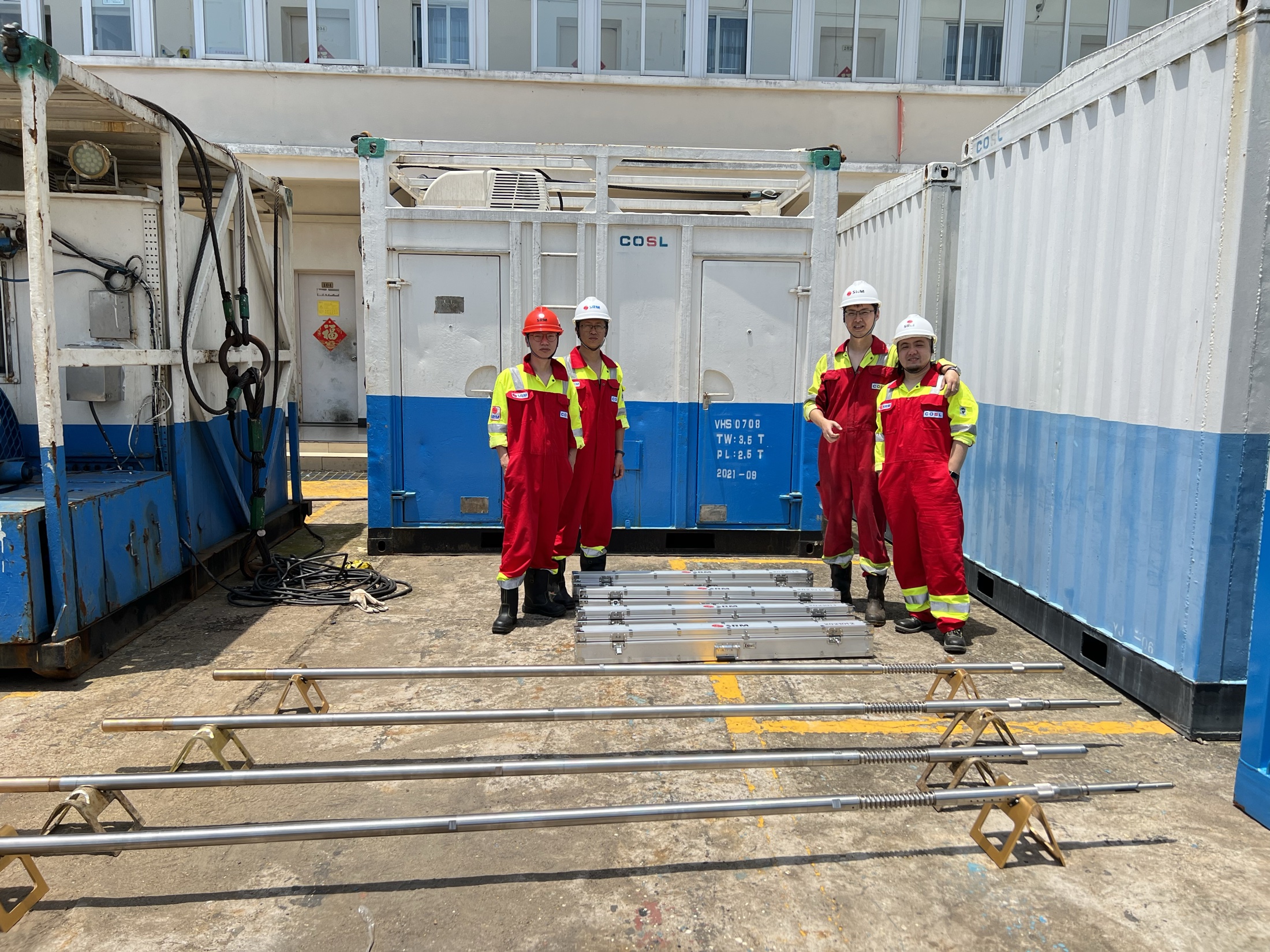 Field connection, commissioning, and delivery preparation.