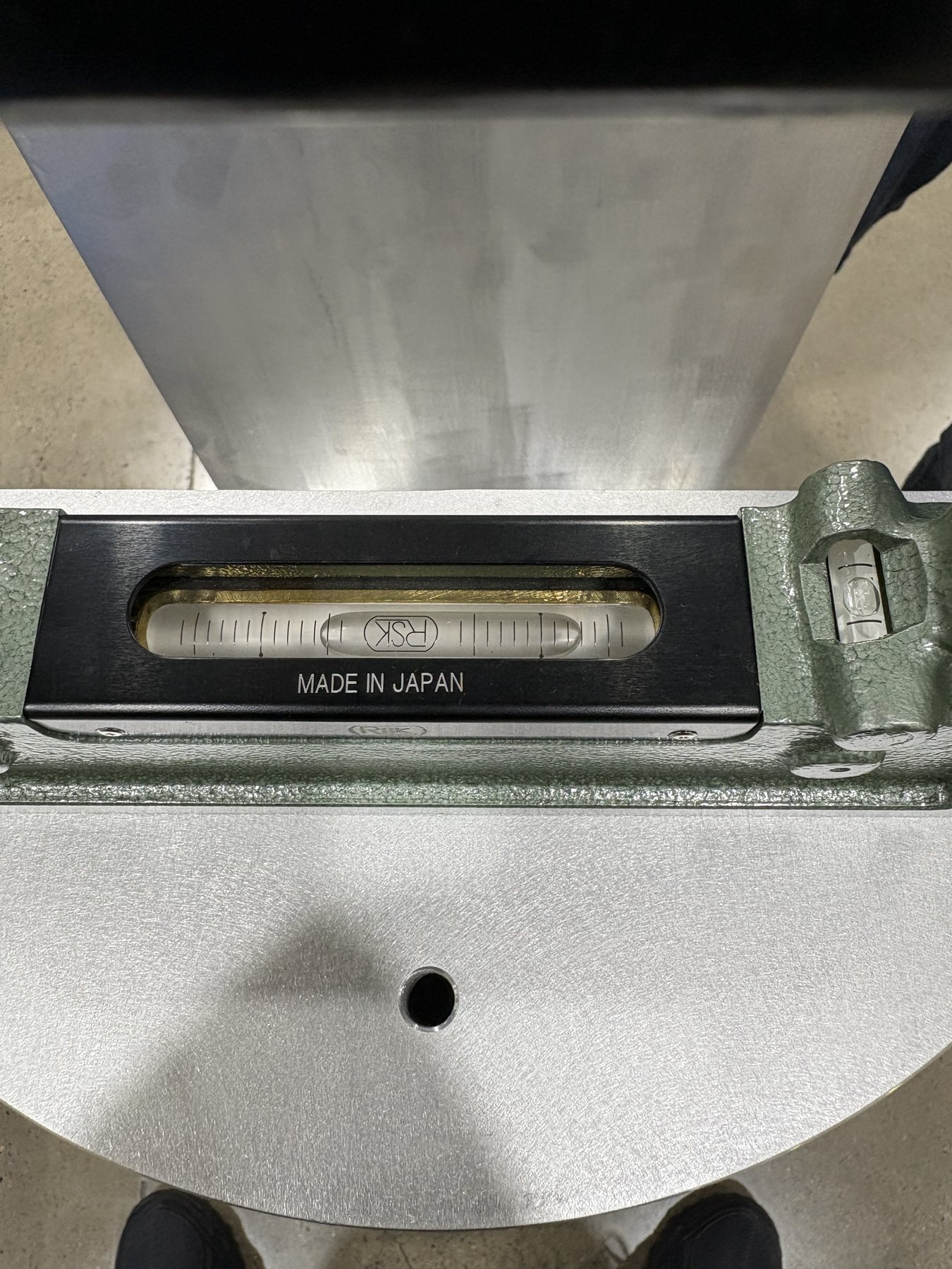 Mechanical calibration bench